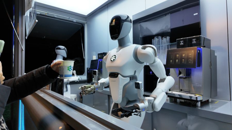 “智魔方”落地北深，人形机器人再度攀高！ 2